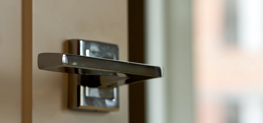 Door Lever Knob Repair in Cutler Bay, Florida