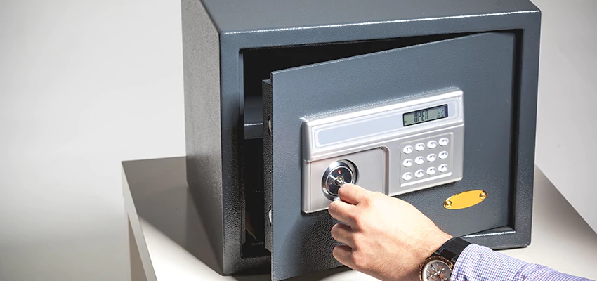 Jewelry Safe Unlocking Service in Cutler Bay, Florida